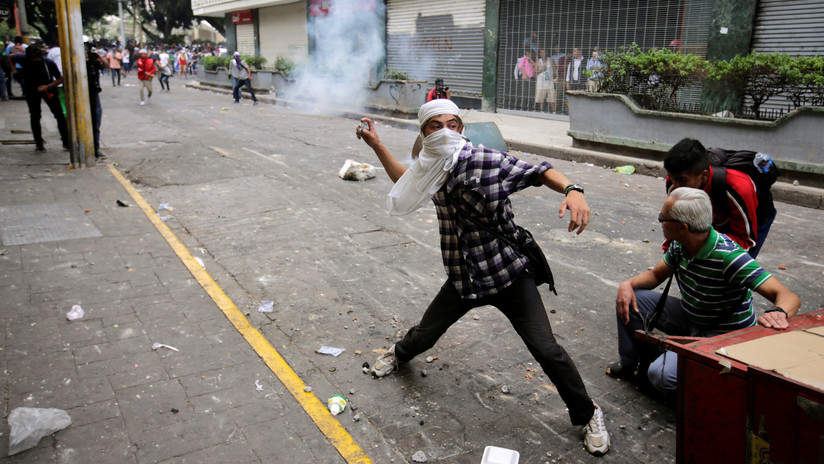 Reportan varios heridos en Honduras durante manifestación contra la privatización de la salud y la educación