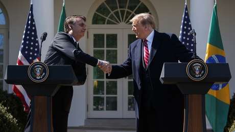 Bolsonaro: Brasil y EE.UU. trabajan en crear "fisuras" en el Ejército venezolano