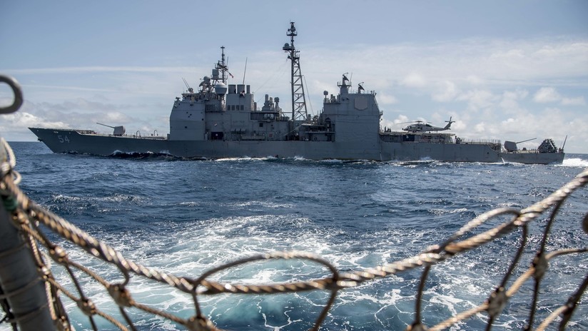 Dos destructores de EE.UU. se acercan a las islas en disputa en el mar de la China Meridional