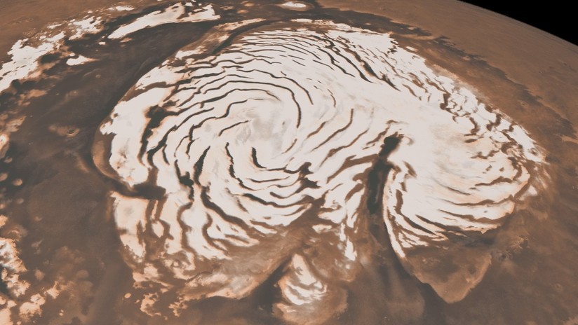 FOTO: Hallan un nuevo depósito de hielo en Marte equivalente a un océano que cubriría toda su superficie