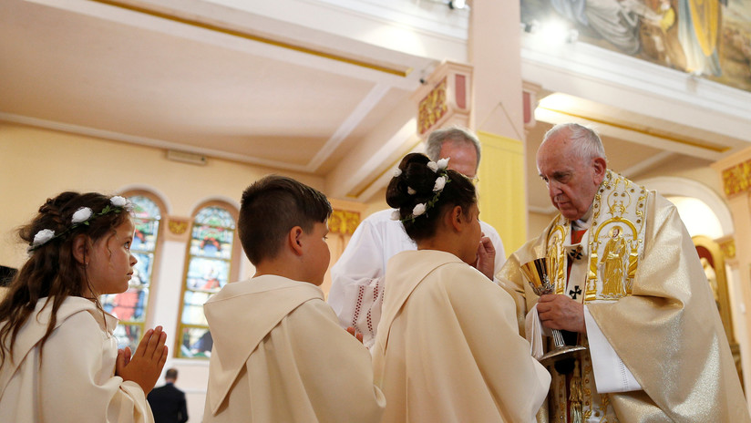El papa Francisco vuelve a comparar el aborto con "contratar a un sicario"