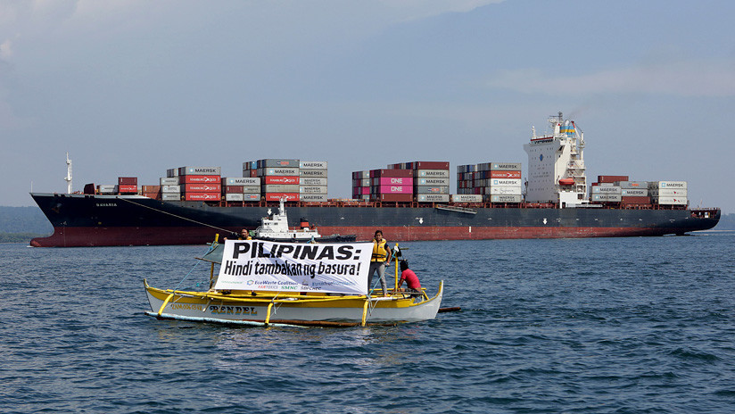 Filipinas envía de vuelta a Canadá miles de toneladas de basura con un mensaje de "adiós"