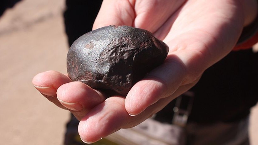 Encuentran en Chile meteoritos que pueden arrojar luz sobre el nacimiento del sistema solar y el origen de la vida en la Tierra