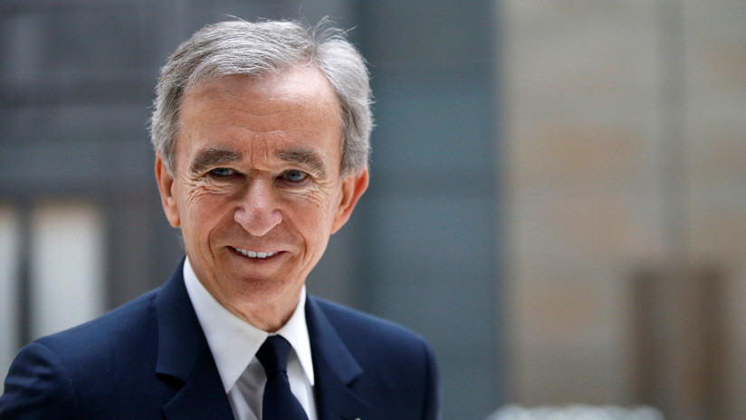 El hombre más rico de Francia se convierte en la tercera persona del mundo que posee más de 100.000 millones de dólares