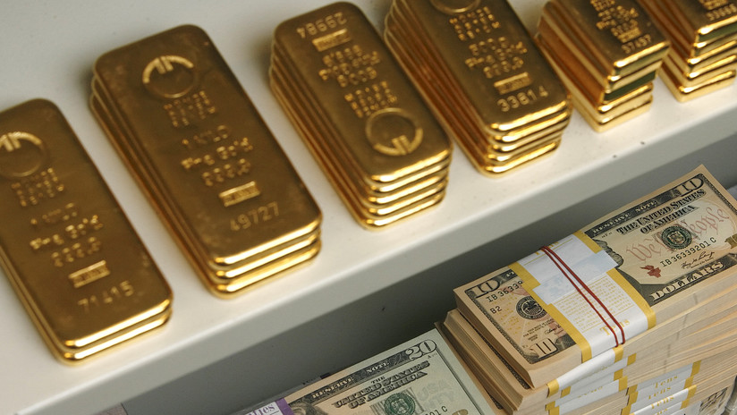 El precio del oro alcanza un máximo de 6 años mientras el dólar se debilita