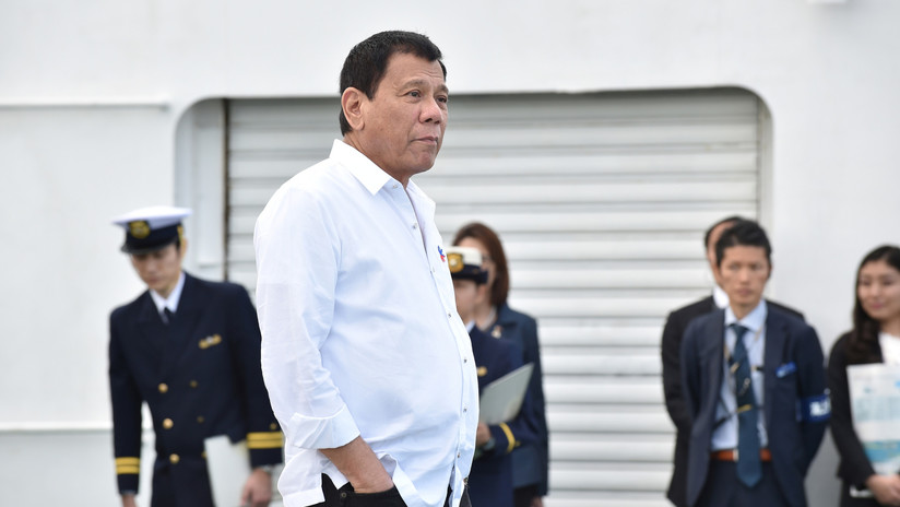 Duterte a China: "Si se puede reclamar un océano como propio díganmelo ahora para reclamar el mío"