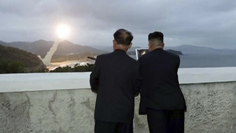 Pionyang afirma haber probado "una nueva arma" bajo la supervisión de Kim Jong-un