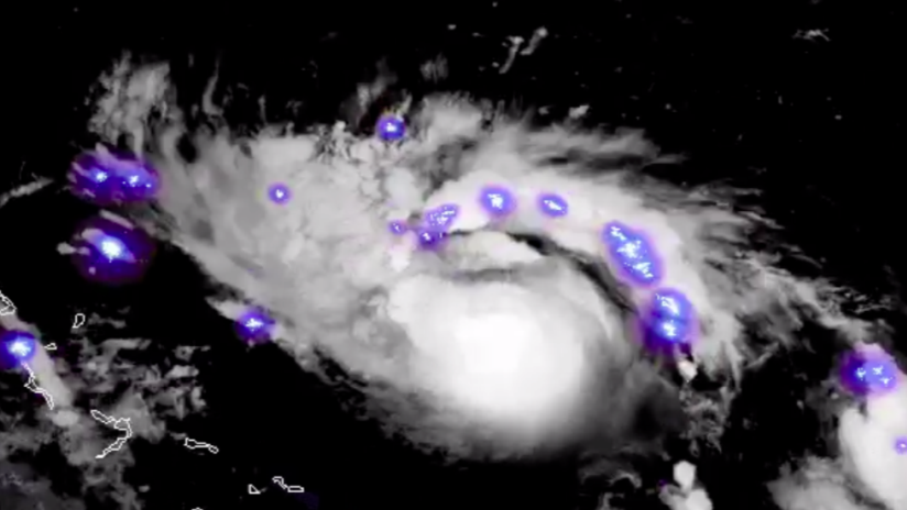 VIDEO: Relámpagos del "extremadamente peligroso" huracán Dorian vistos desde el espacio