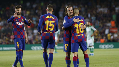 El FC Barcelona publica un polémico tuit que indigna a los aficionados de un rival y le obliga a pedir disculpas
