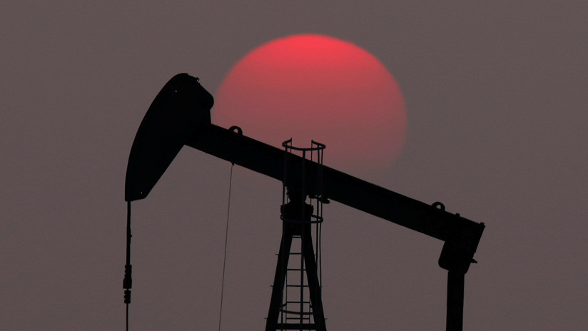 El precio del petróleo cae inmediatamente tras el cese de John Bolton