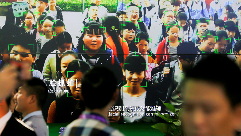 Crean en China una cámara de 500 megapixeles con inteligencia artificial capaz de identificar un rostro en un estadio lleno