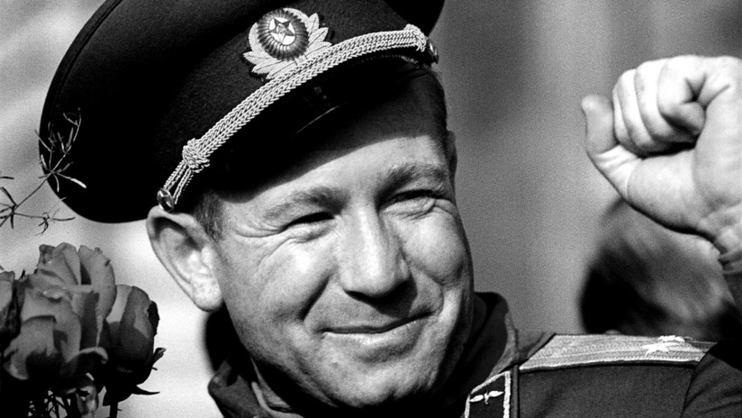 Muere a los 85 años el cosmonauta soviético Alexéi Leónov, el primero en realizar una caminata espacial