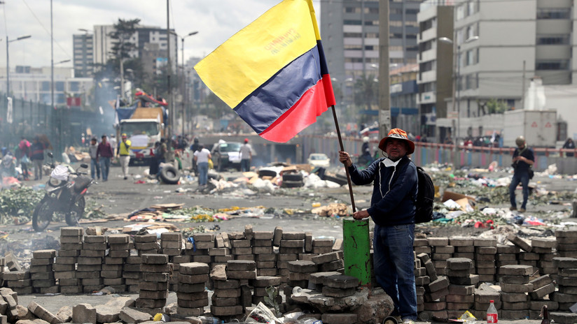 Gobierno e indígenas de Ecuador acuerdan derogar el decreto que eliminaba los subsidios a combustibles y detener las protestas