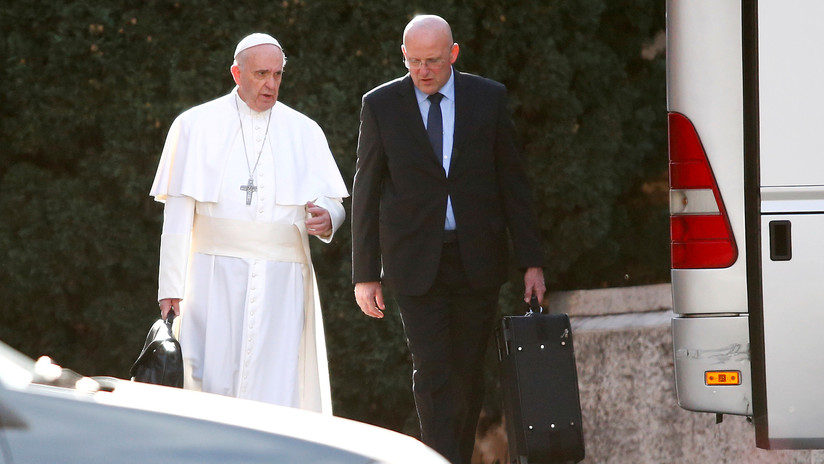 Dimite el jefe de seguridad del papa Francisco por un escándalo de filtración de datos confidenciales
