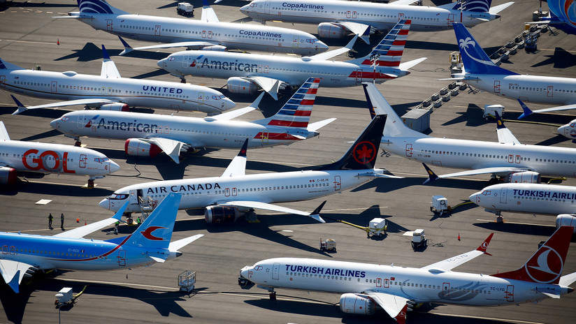 Mensajes internos de Boeing sugieren que sus técnicos conocían sobre los mortíferos problemas del 737 MAX