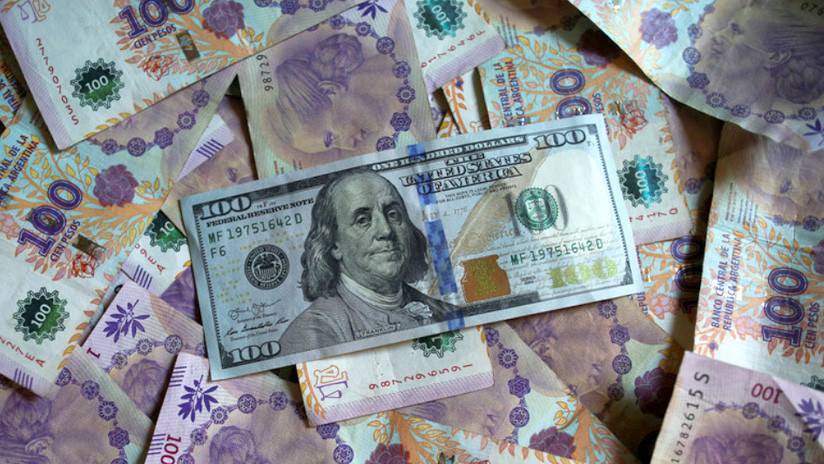 El dólar sube y aumenta el riesgo país en Argentina a cuatro días de las elecciones