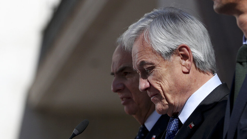Piñera pide la renuncia a todos sus ministros y propone el fin del estado de emergencia