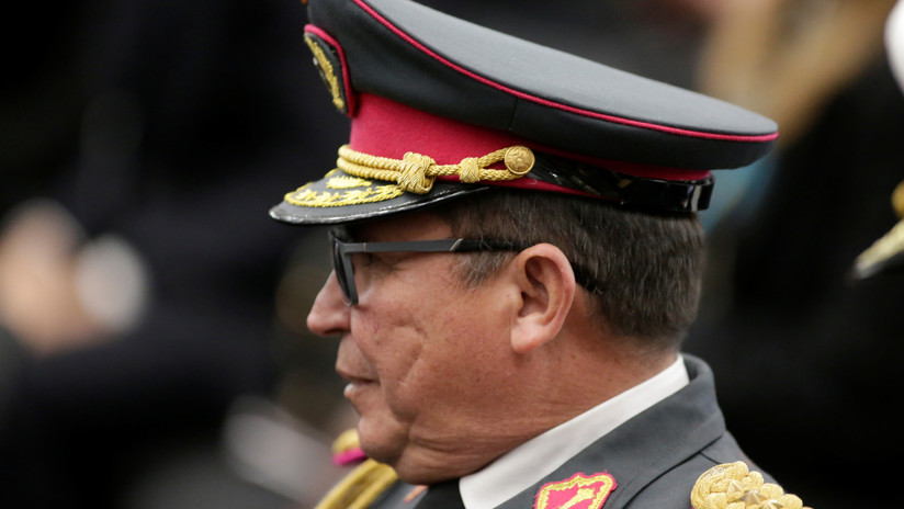 VIDEO: El jefe de las Fuerzas Armadas y el comandante general de la Policía de Bolivia sugieren a Evo Morales que renuncie