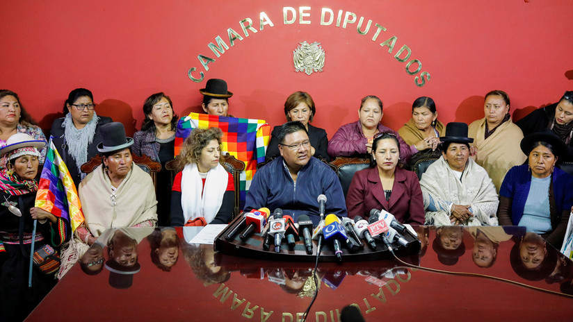 Legisladores del partido de Evo Morales se instalan en la Asamblea de Bolivia y declaran una huelga de hambre