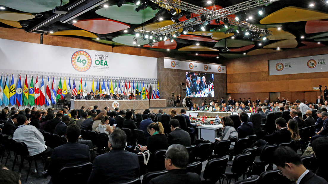 Académicos piden a la OEA retirar declaraciones sobre Bolivia que justificaron el golpe de Estado
