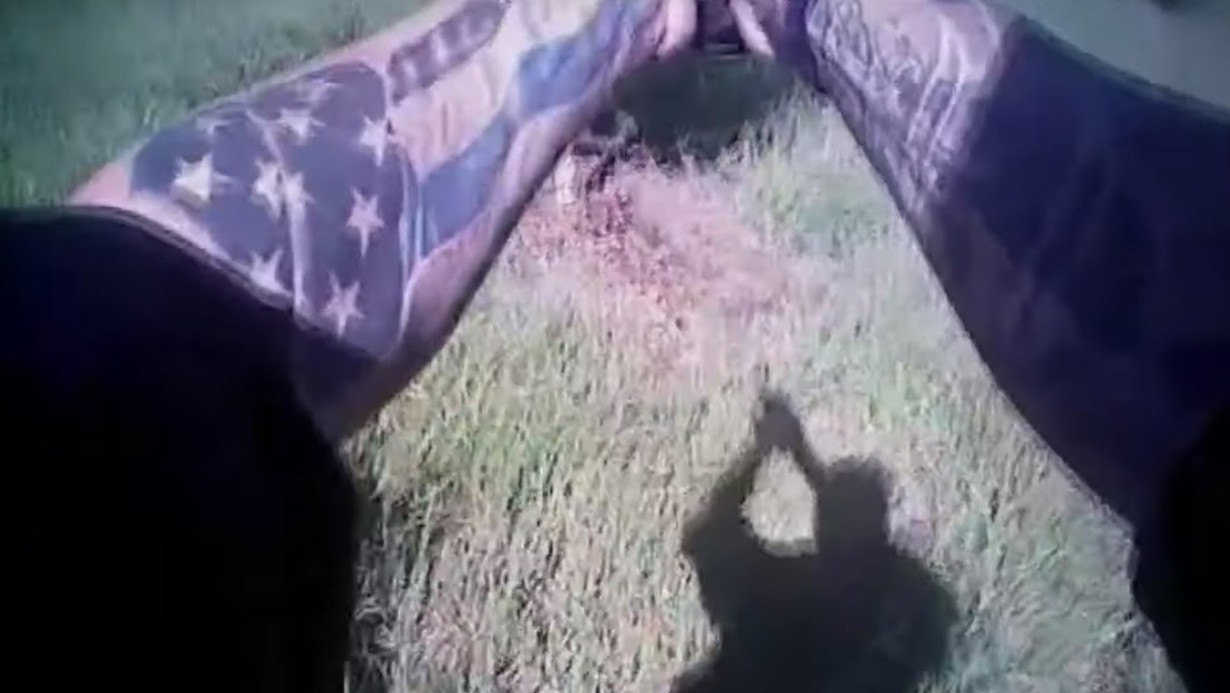 Imágenes de cámara corporal muestran a un policía de EE.UU. al matar a tiros a un adolescente