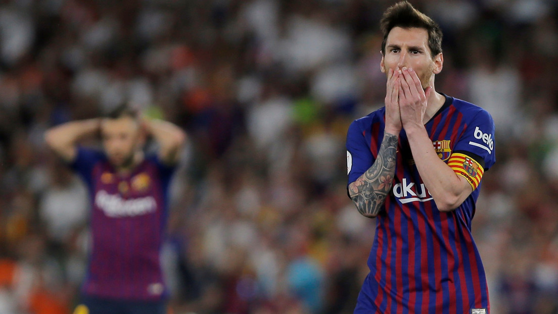 Un periodista español califica a Messi de "chiquitito mirón" por un fallo en el F.C. Barcelona-Real Madrid