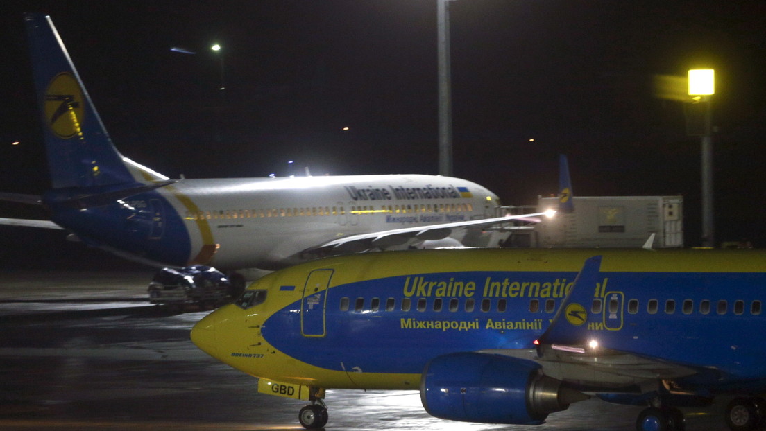 Un Boeing ucraniano con más de 170 personas a bordo se estrella en Irán sin dejar sobreviventes