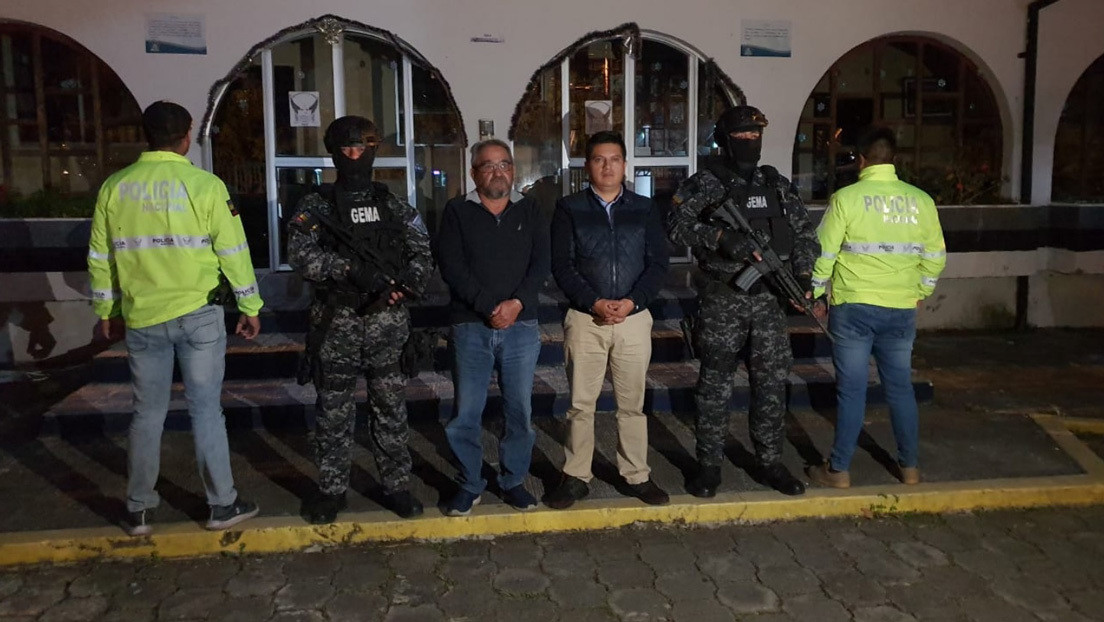 Detienen en Ecuador al padre de una política opositora que recibió un día antes asilo en México