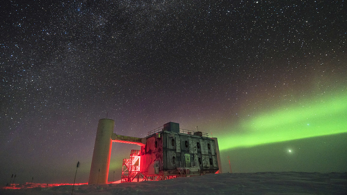 Experimento antártico detecta unas "partículas fantasmales" que la física estándar no puede explicar