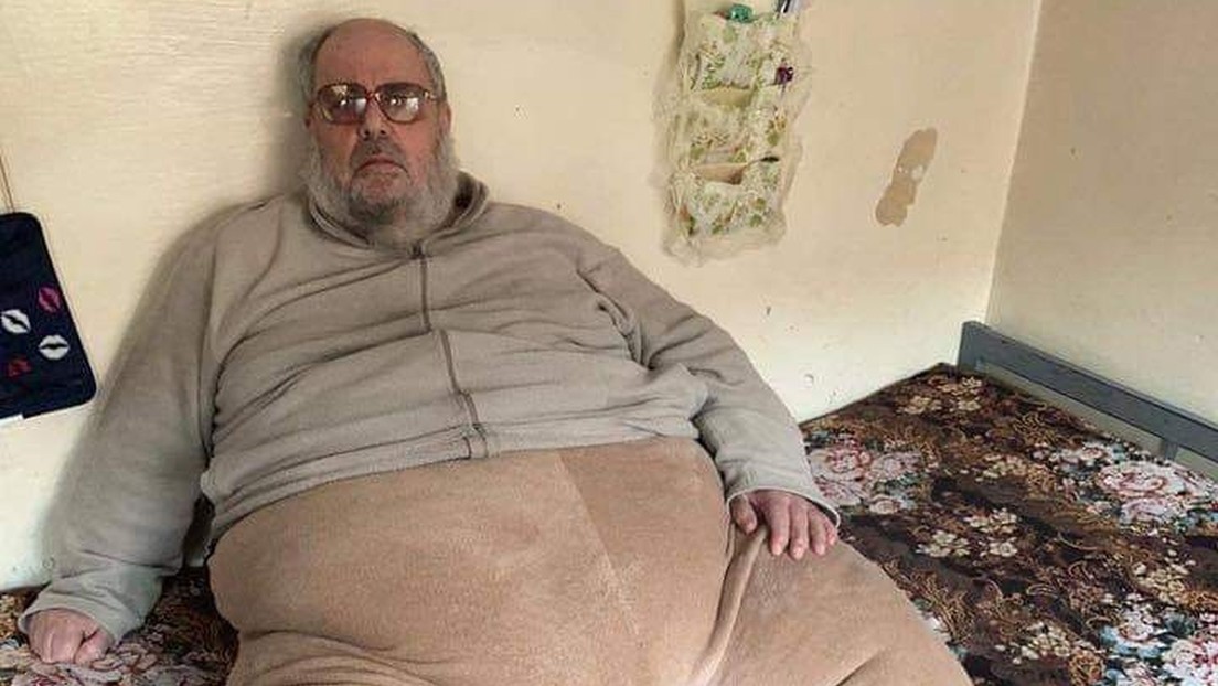 Detienen a un muftí del Estado Islámico tan obeso que tuvieron que llevárselo en una camioneta (FOTO)