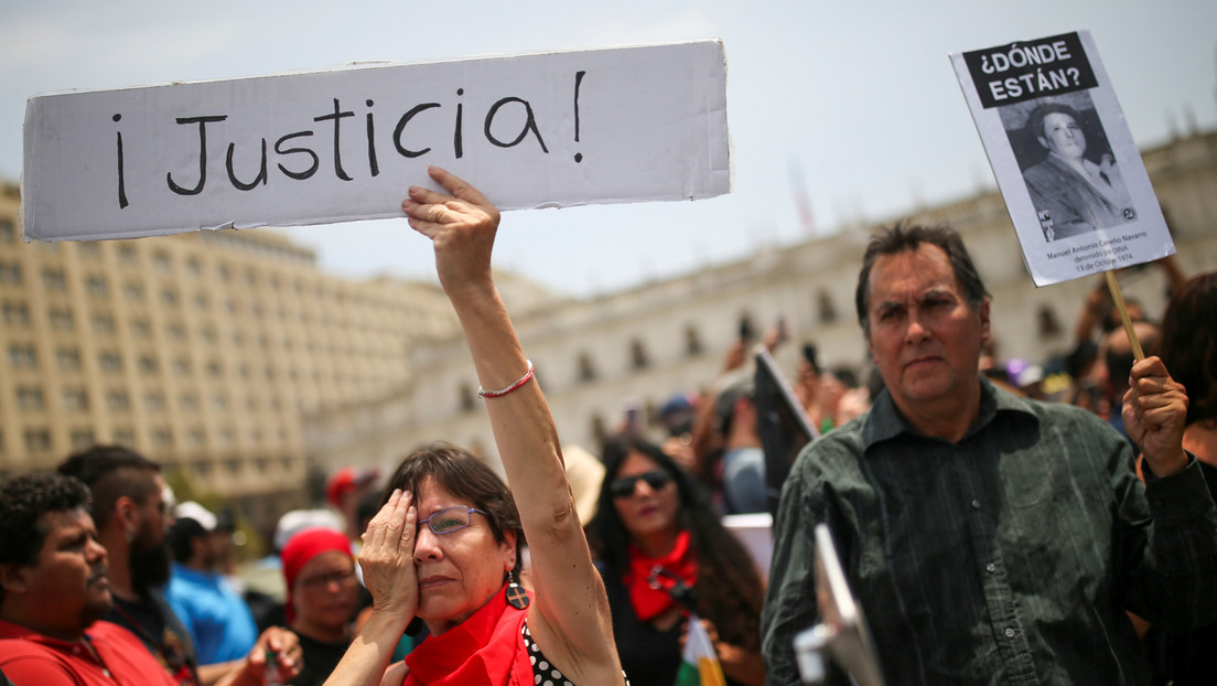 Justicia chilena imputa al primer carabinero por haber causado daño ocular durante la represión de 2019