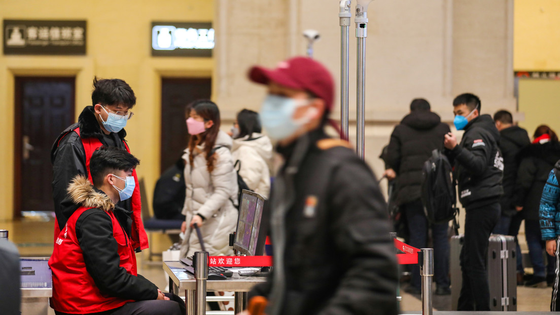 Varios países se preparan para evacuar a sus ciudadanos del epicentro del brote del coronavirus en China
