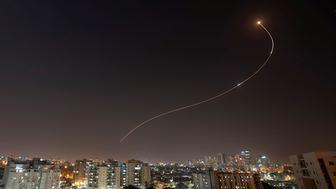 Israel ataca instalaciones de Hamás en respuesta a varios misiles lanzados desde Gaza