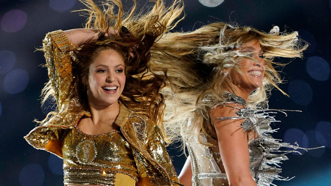 VIDEO, FOTOS: Shakira y JLo aportan magia latina a la Super Bowl y la Red explota elogiando su "inspiradora" actuación