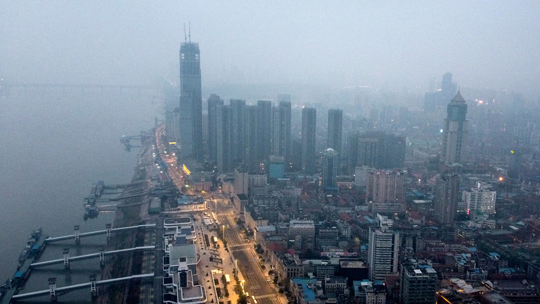 VIDEO: Imágenes captadas por dron muestran las calles desiertas de Wuhan tras dos semanas de cuarentena