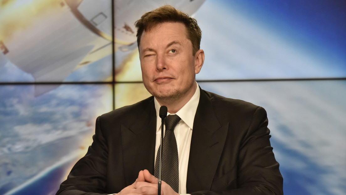 Elon Musk está reclutando talento en todo el mundo para unirse a Tesla y no es necesario tener título universitario