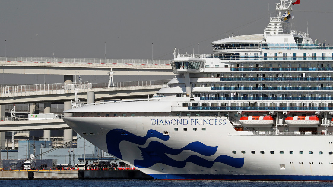 Confirman 60 nuevos casos de coronavirus en el crucero en cuarentena cerca de Tokio