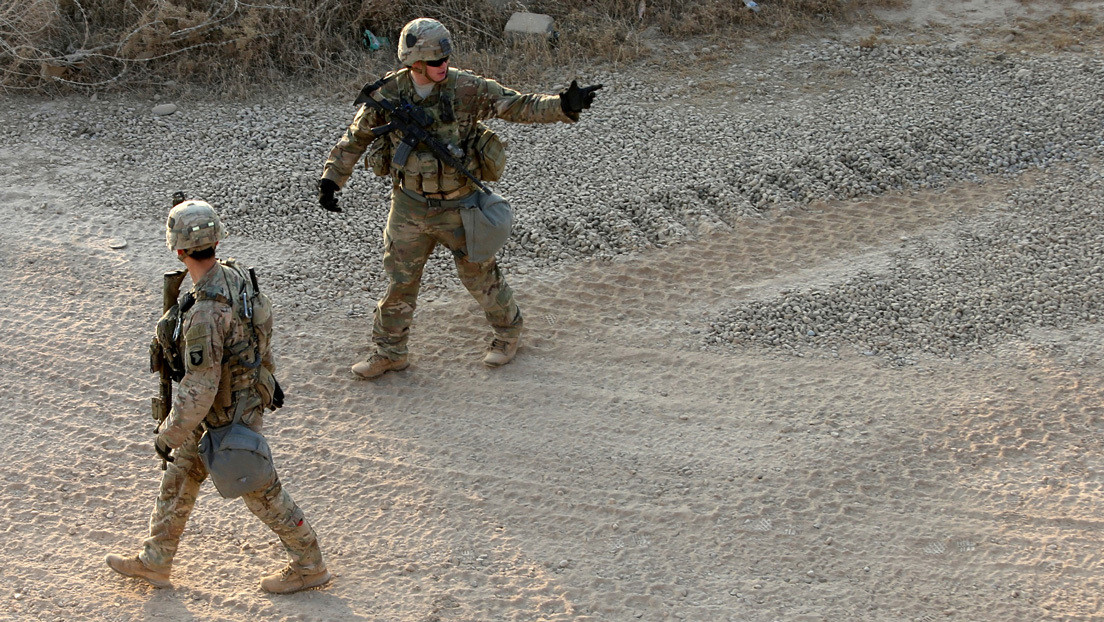 Reportan un ataque con misiles a una base en Irak que alberga tropas de EE.UU.