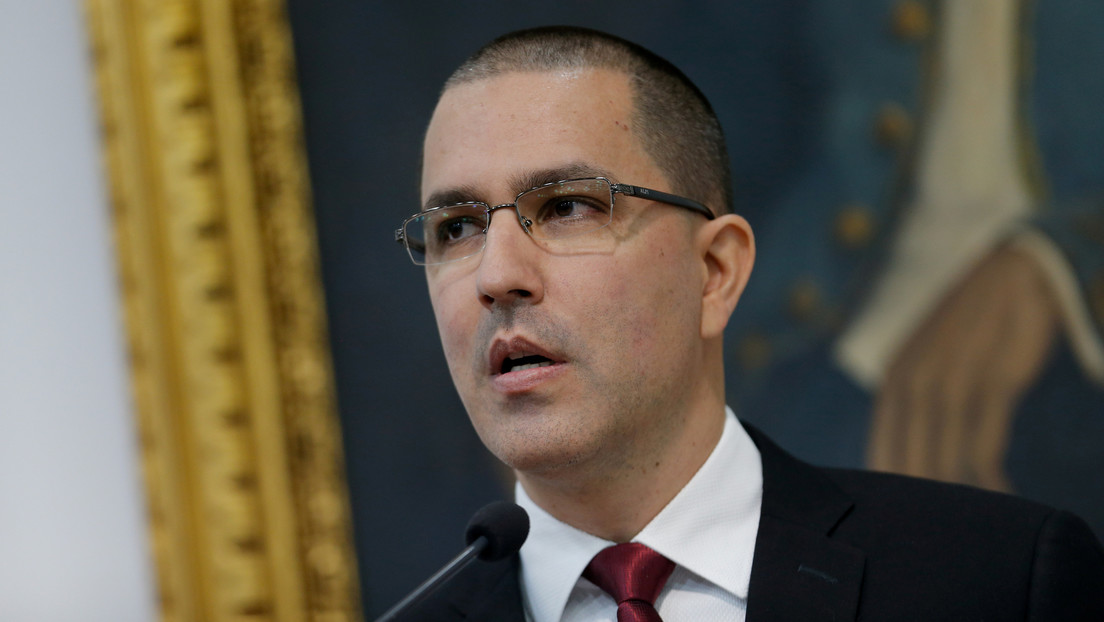 Venezuela califica de "arbitrarias" las sanciones de EE.UU. contra Rosneft
