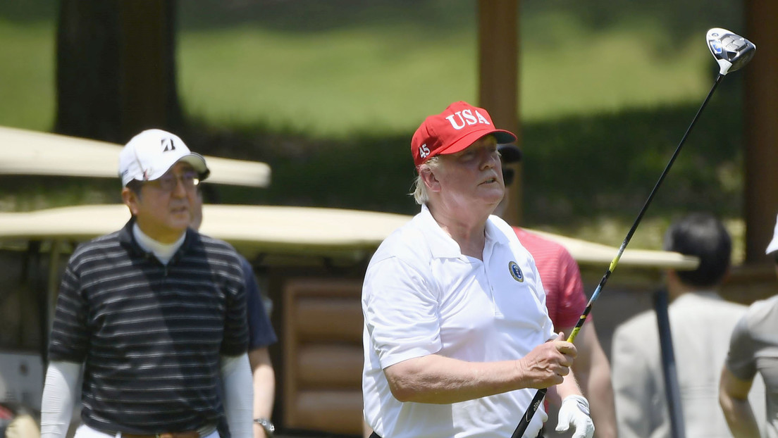 Calculan cuánto pagan los contribuyentes estadounidenses a Trump por jugar al golf