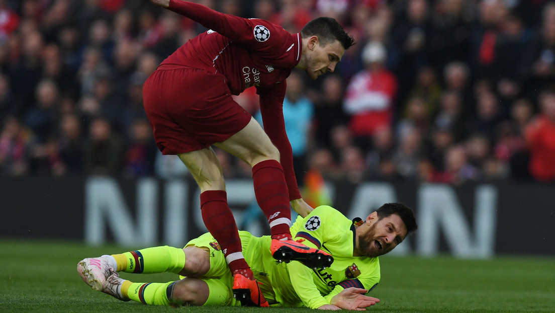 Un jugador del Liverpool se arrepiente del golpe que le dio a Messi en la semifinal de la pasada Liga de Campeones  (VIDEO)