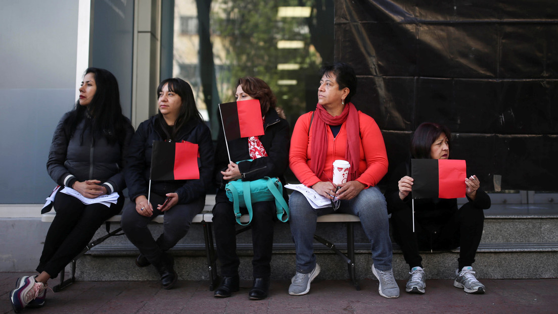 Los trabajadores de la agencia estatal de noticias de México,  en pie de lucha contra los despidos