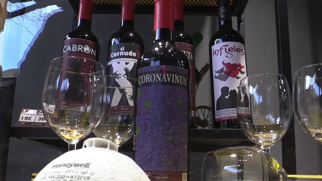 VIDEO: Venden botellas de vino Coronavinus en España para aliviar la preocupación por el covid-19