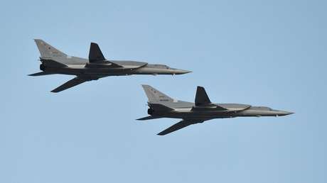 VIDEO: Dos bombarderos rusos Tu-22M3 sobrevuelan el mar Negro