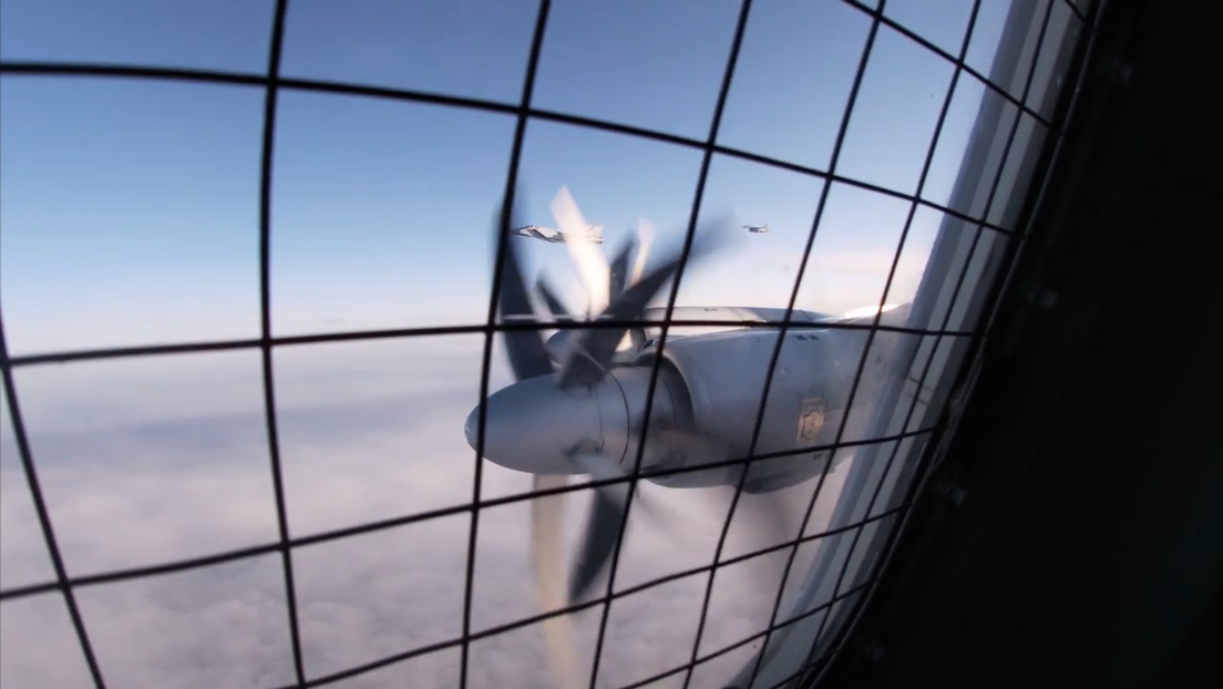 VIDEO: Aviones antisubmarinos rusos Tu-142 se entrenan sobre el océano Ártico y el Atlántico