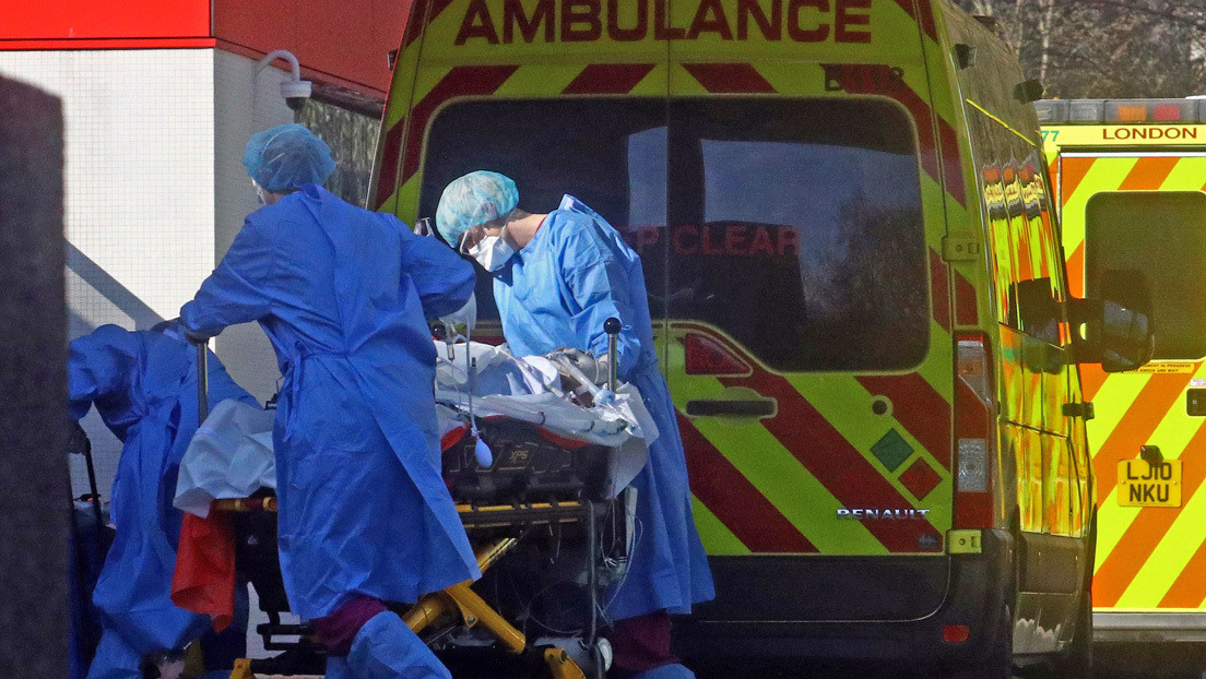 El Reino Unido registra más de 100 muertes en un día por covid-19 por primera vez