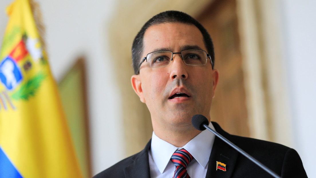 Arreaza responde a la propuesta de Pompeo: "Las decisiones en Venezuela se toman en Caracas"