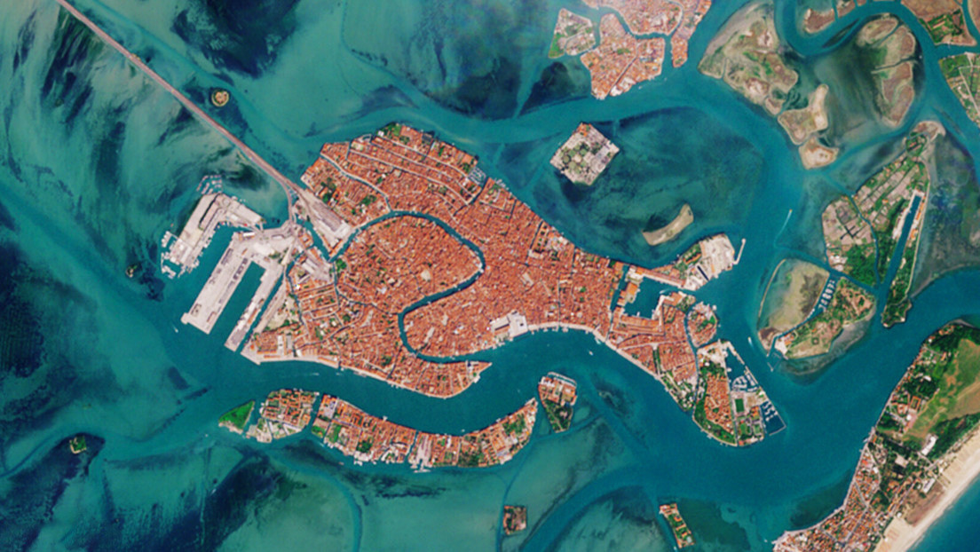 Imágenes de la NASA muestran los canales vacíos de Venecia durante la pandemia de covid-19