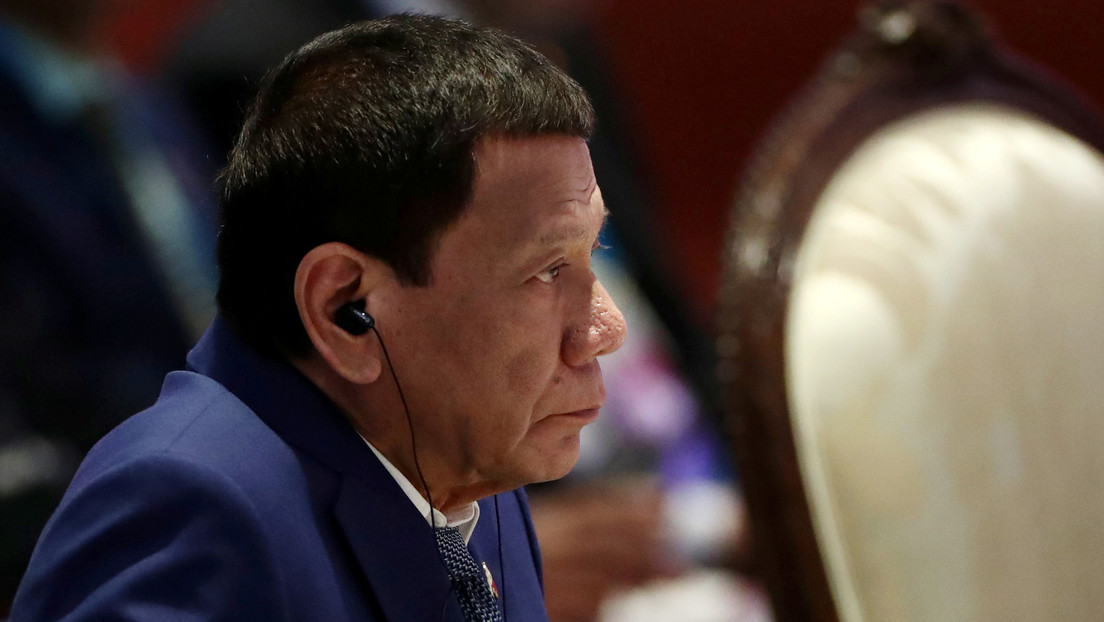 Duterte amenaza con la ley marcial tras el asesinato de soldados que entregaban ayuda por el covid-19