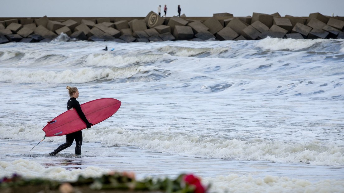 Al menos cinco experimentados surfistas mueren en Países Bajos en medio de una tormenta